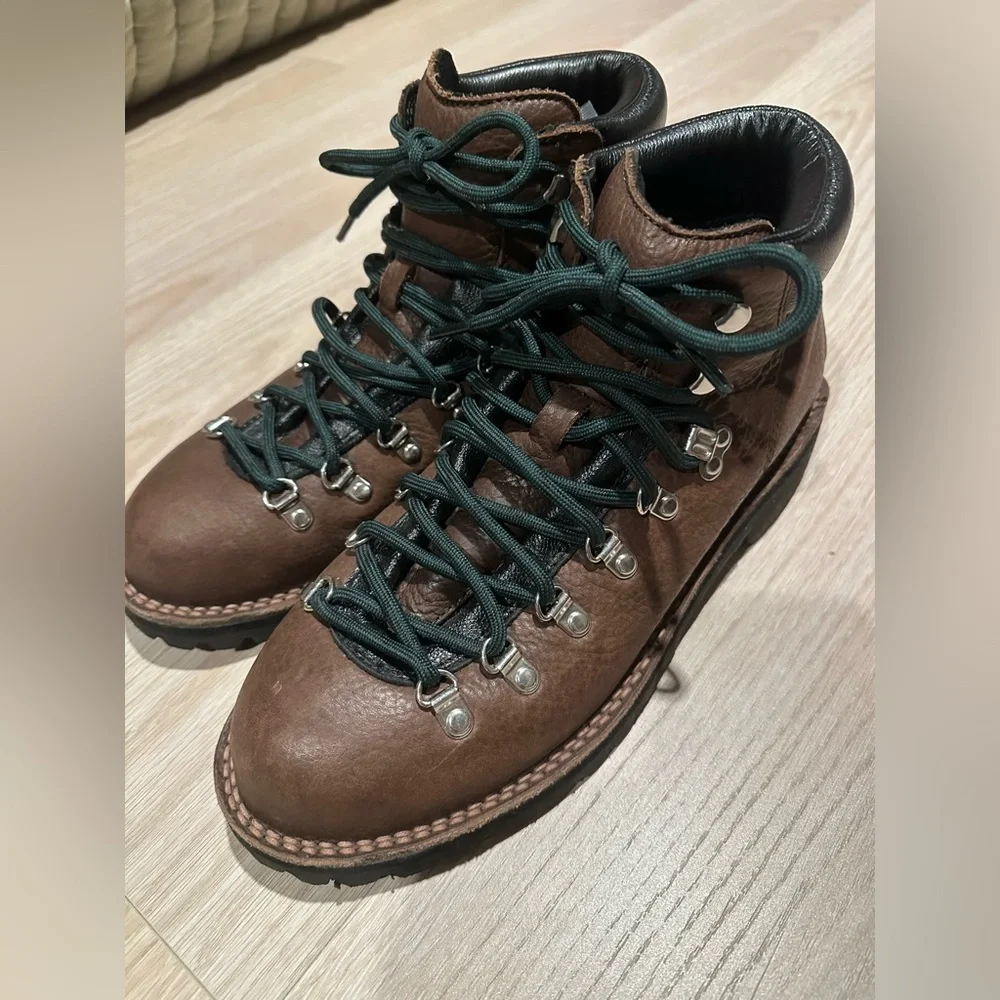 J. Crew Men’s Hiking Boots in Tumbled Leather - Picture 5 of 6